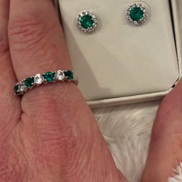 Sterling Silver Emerald Green CZ Jewelry Set - Picture 1 of 6